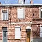 Poterne Lägenhetshotell Valenciennes
