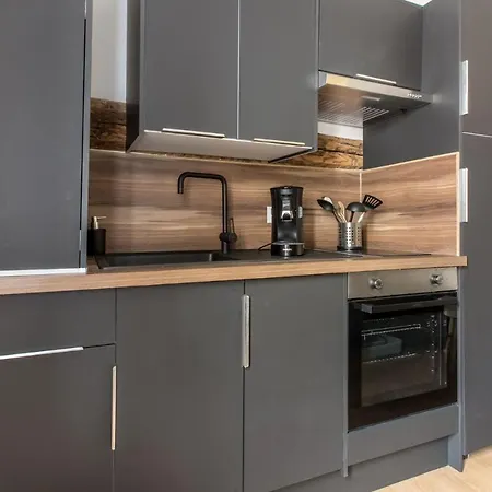 アパートホテル Poterne