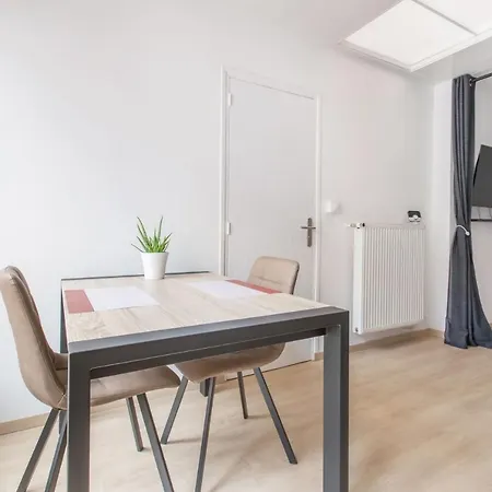 アパートホテル Poterne 3*